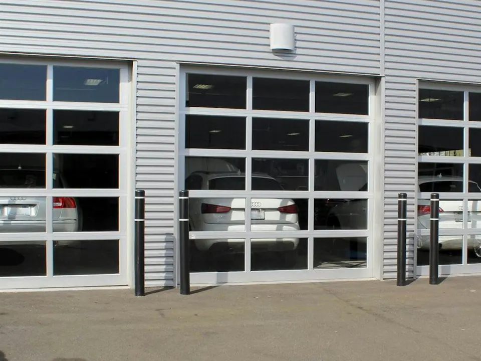 Hörmann 750A aluminum full-view commercial doors